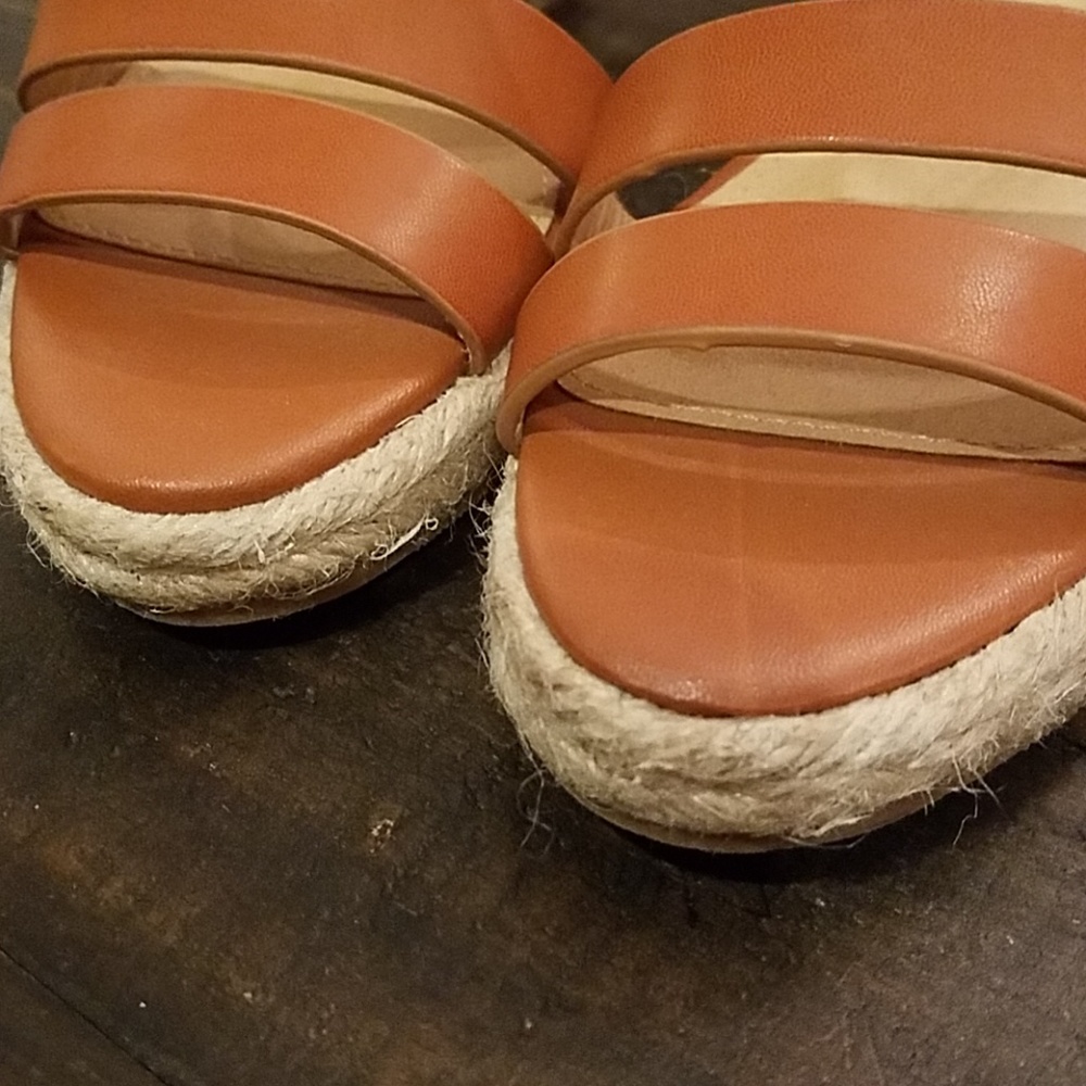 Loft Dress Sandals - Picture 3 of 5